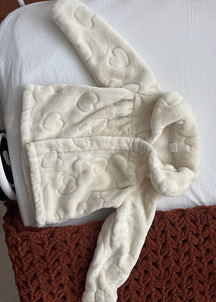 Kız bebek krem renk peluş mont - Görsel 2