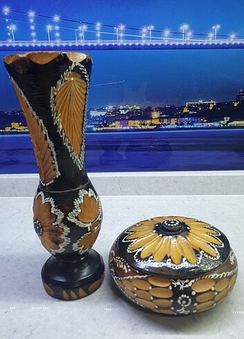 Markasız Ürün Romanyadan alınmış,ahşap el oyması objeler