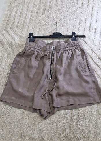 Kadın Gri Kemerli Mini Keten Şort - Görsel 2