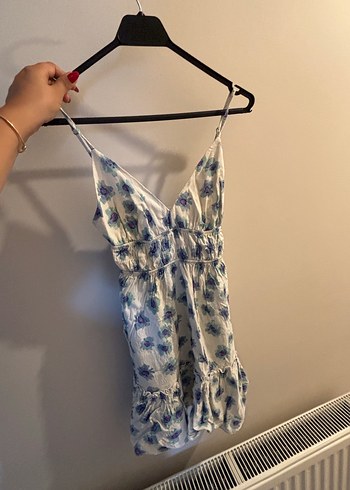5 adet Zara,Mango, Pull and Bear Elbise