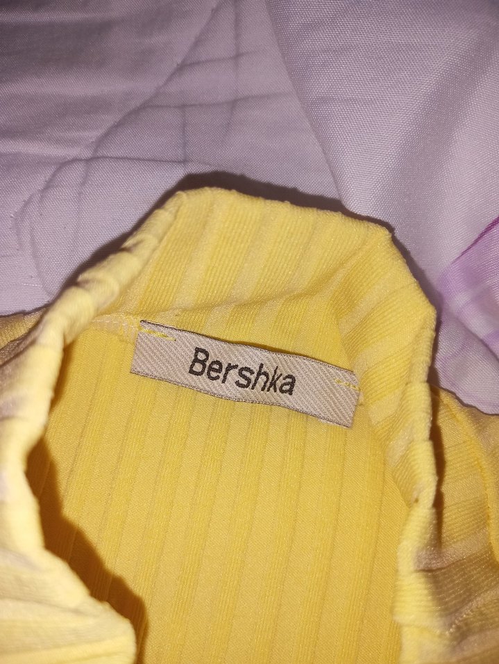 Sarı Dekolteli Crop Kazak - Görsel 2