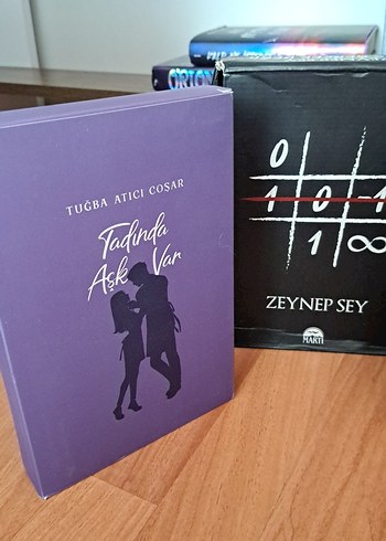 Kimse Gerçek Değil Kalıntı Kutulu Set