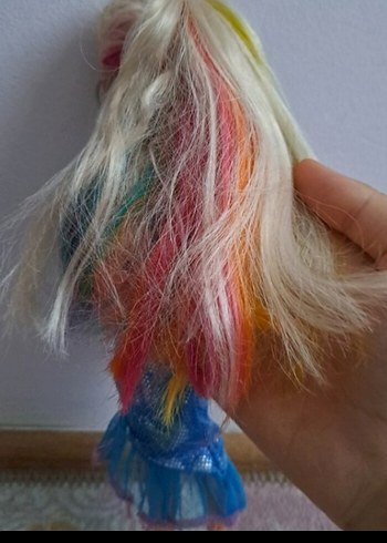 Barbie gökkuşağı saçlı barbie