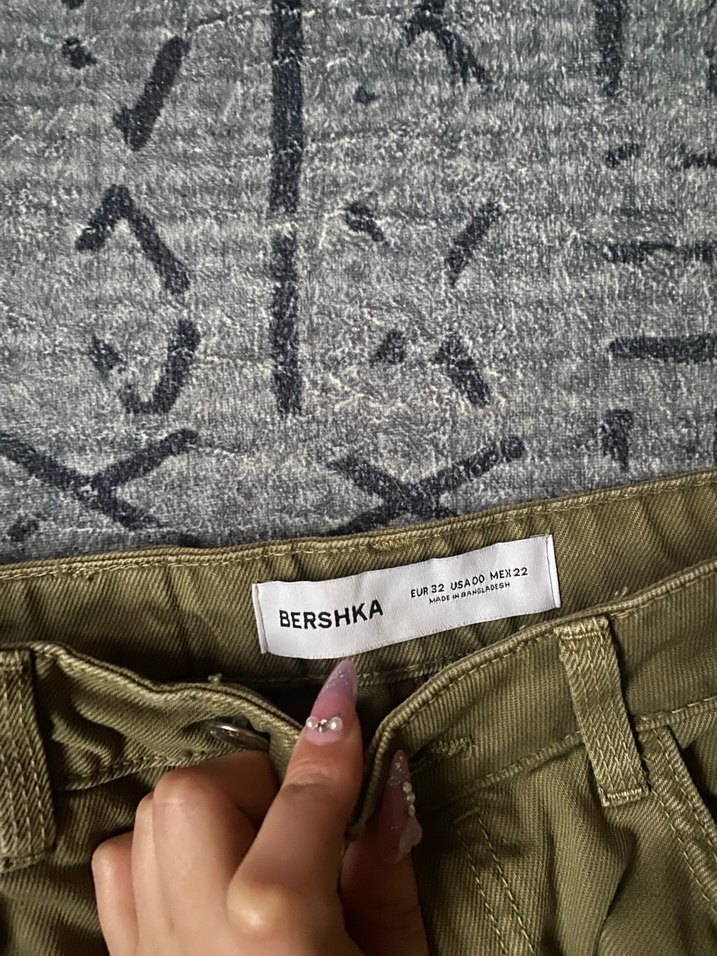 Bershka haki rengi mini cepli etek - Görsel 2