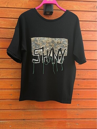 Tasarım parlak desenli tshirt