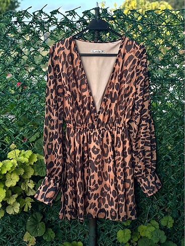 Diğer Leopar desenli mini elbise