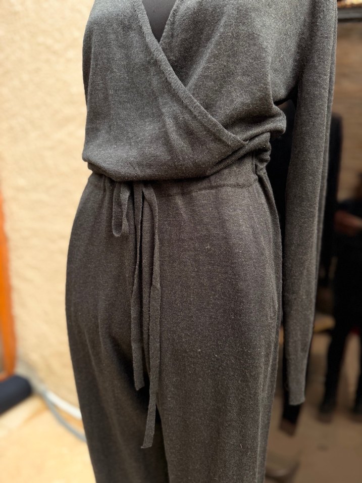 Oysho marka ince triko tulum antrasit renginde elastan - Görsel 3