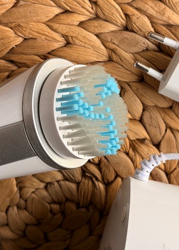 Zetgard Beyaz Gri Yüz Temizleme Cihazı - Görsel 5