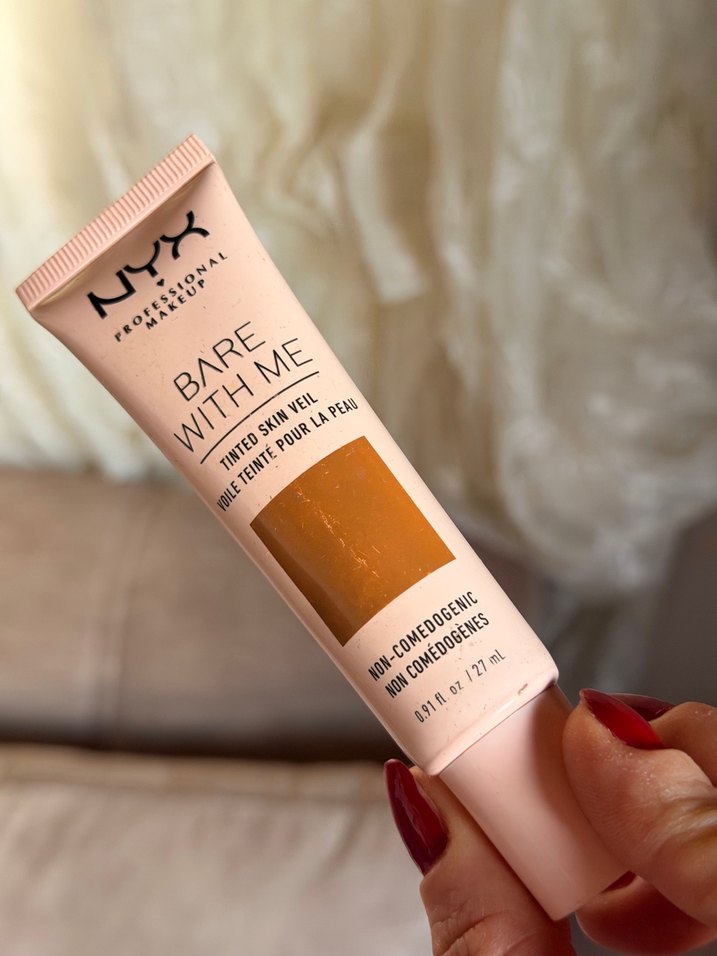 NYX Bare With Me Ten Renkli Cilt Veıl
Çok az kullanıldı . - Görsel 2