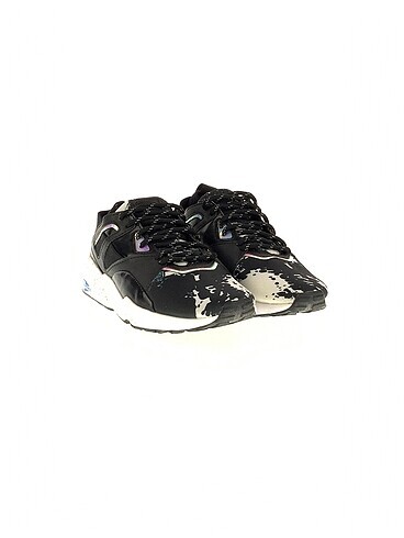 Puma Puma Spor Ayakkabı %70 İndirimli.