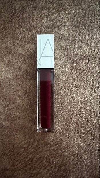 Nars Likit ruj