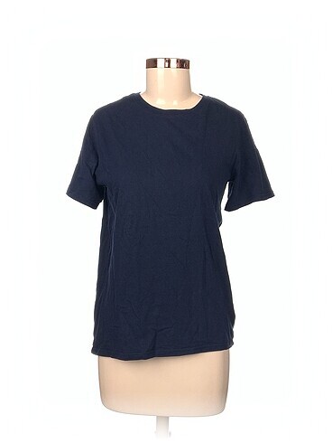 H&M T-shirt %70 İndirimli.