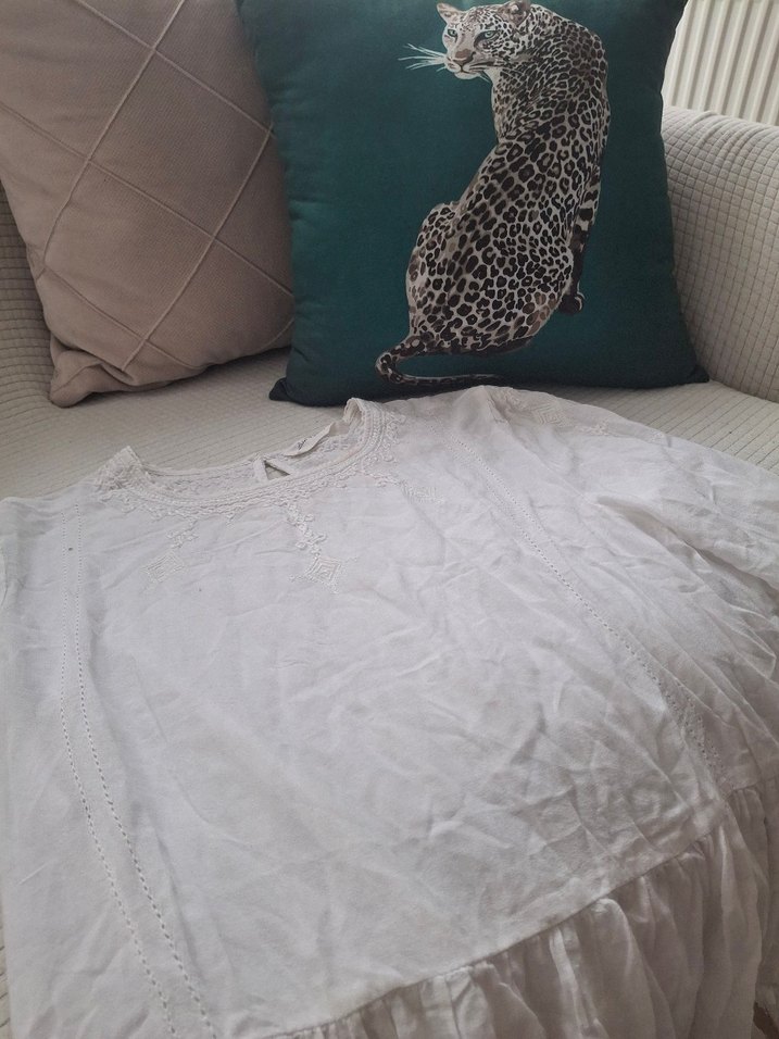 Dantel Detaylı Beyaz Keten Kadın Bluz - Görsel 3