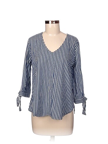 H&M Bluz %70 İndirimli.