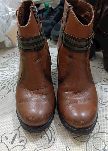 Kahverengi Deri Kadın Dolgu Topuklu Bot