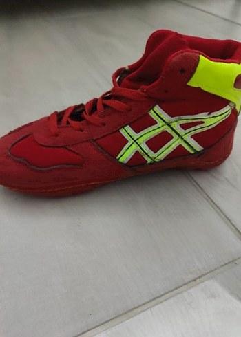 Kırmızı Renkli Basketbol Ayakkabısı - Görsel 2