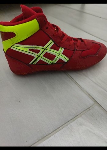 Kırmızı Renkli Basketbol Ayakkabısı - Görsel 3