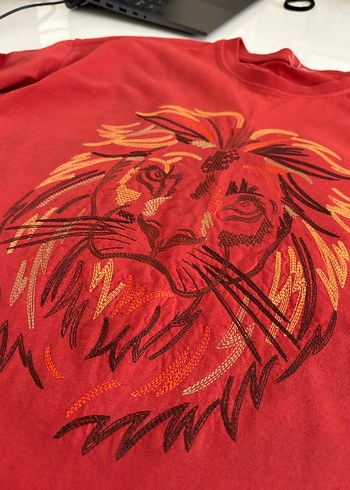 Kırmızı Baskılı Erkek Tişört - Görsel 3