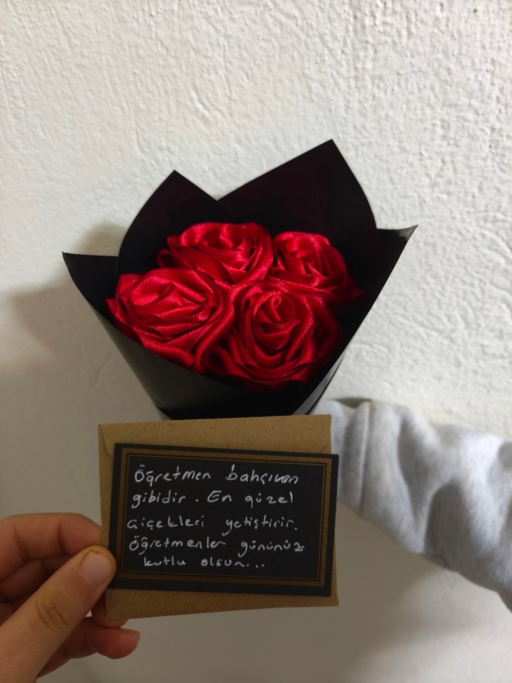 Koyu Kırmızı güller - Görsel 3