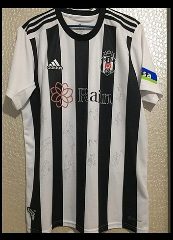 Beşiktaş imzalı forma