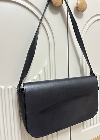 Siyah Deri Tokalı Kadın Çanta - Görsel 2