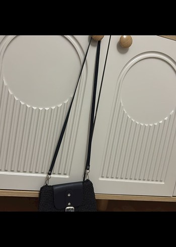 Siyah Örgü Tokalı Kadın Çapraz Çanta - Görsel 2