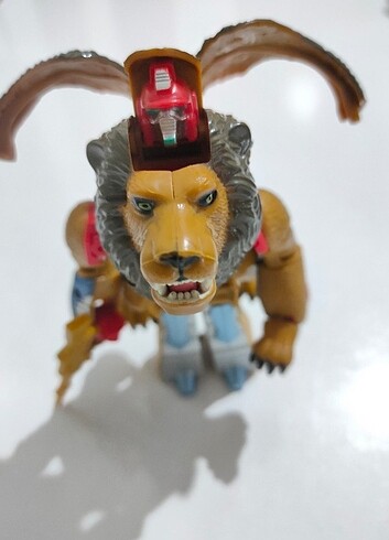  Beden Dönüşen Hayvan Aslan Robot 