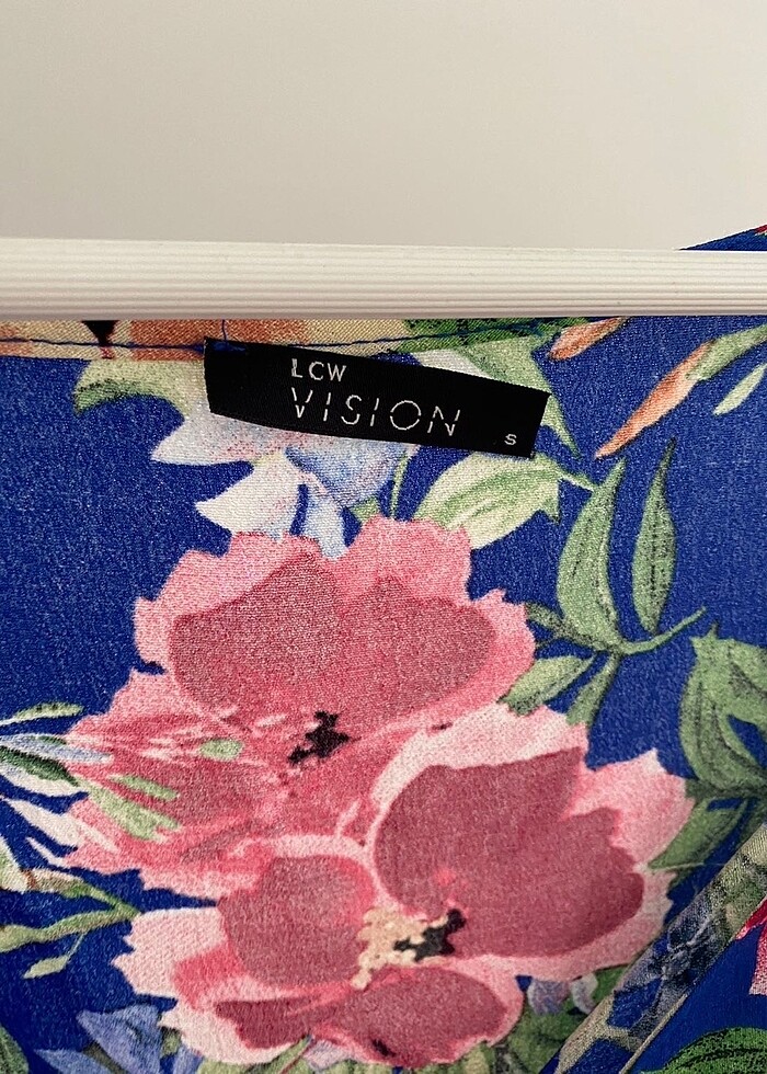 LCW Saks Mavisi Bluz Çiçek Desenli - Görsel 4