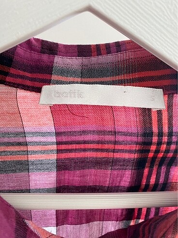 Batik Marka Taşlı Gömlek - Görsel 7