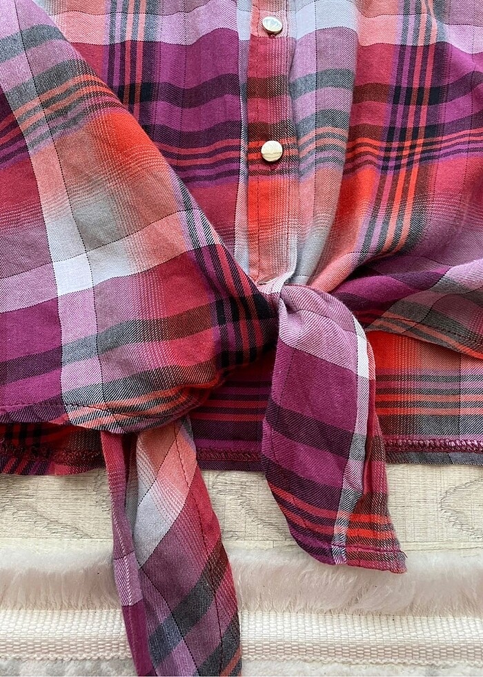 Batik Marka Taşlı Gömlek - Görsel 5