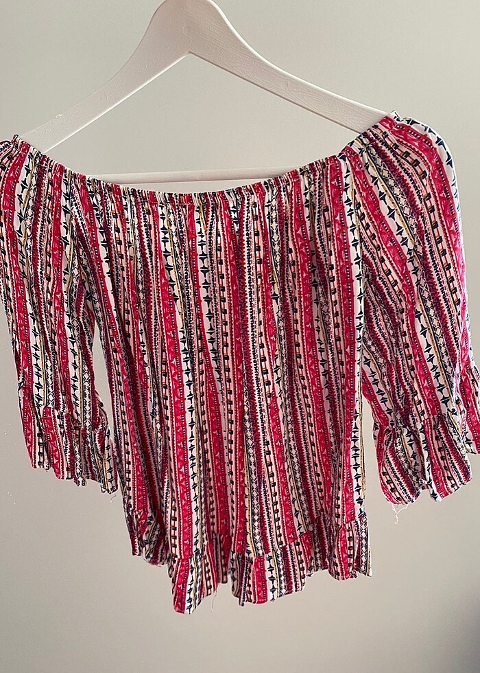 Pembe Yazlik Omzu Açık Bluz - Görsel 3