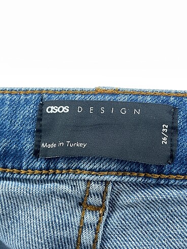 26 Beden mavi Renk Asos Jean / Kot %70 İndirimli.