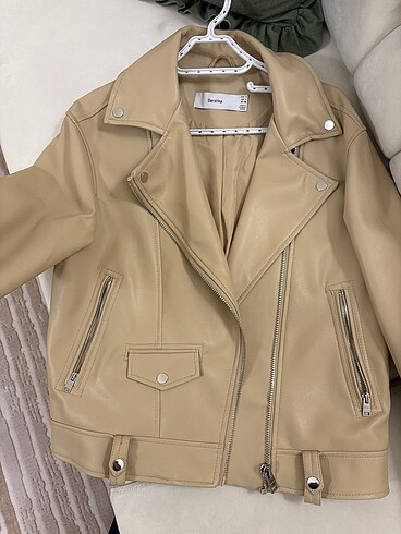 s Beden Bershka Deri Ceket