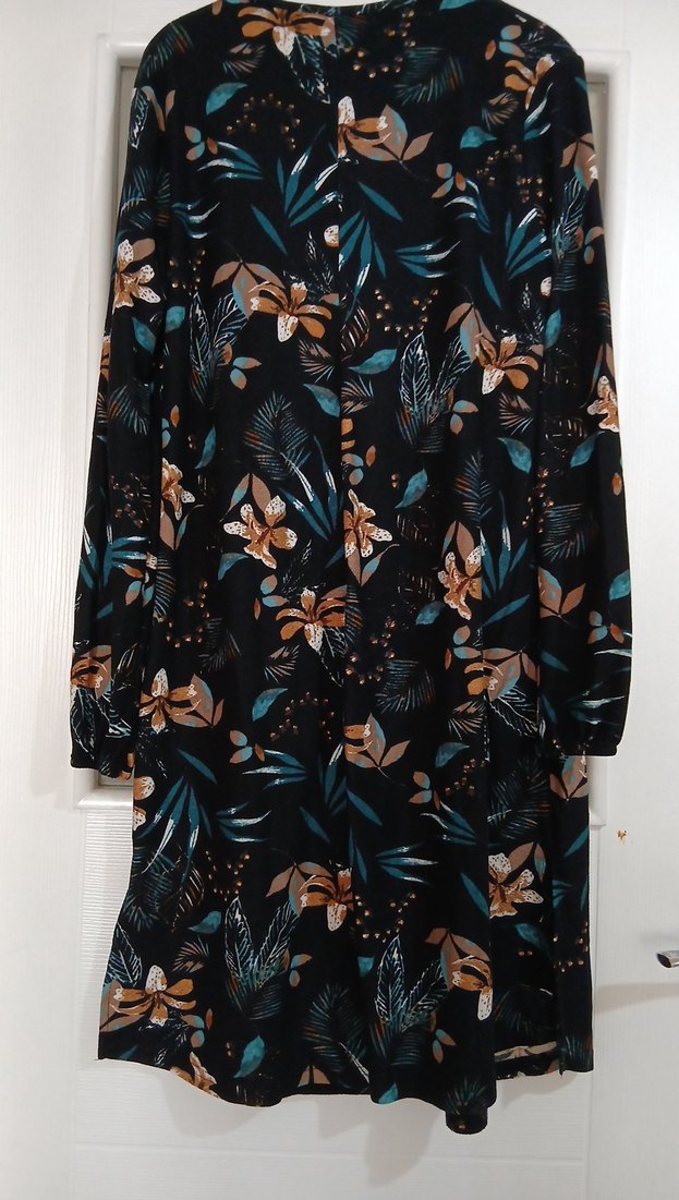 Çiçek Desenli Uzun Kadın Elbise - Görsel 3