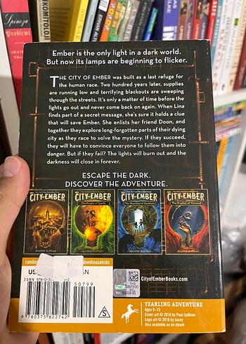 Beden City of Ember - Jeanne DuPrau Ingilizce Genclik Roman
