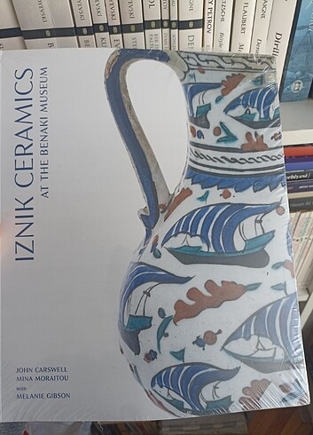 Beden IZNIK CERAMICS at the Benaki Museum - Seramik Kultur Sanat Muze