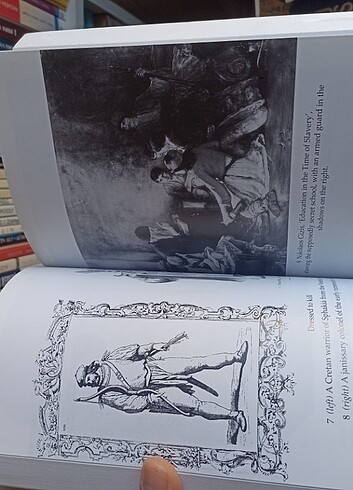  Beden Renk Greece the Hidden Centuries - Tarih , Yunan , Turk , Arastirma ,