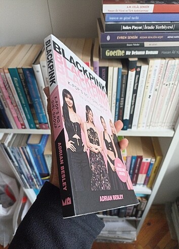 Blackpink Unofficial Biography K-Pop Ingilizce Kitap - Görsel 2