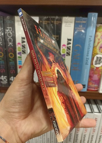 Hades ve Yeraltı Dünyası - Etkileşimli Mitoloji Ingilizce Kitap - Görsel 2