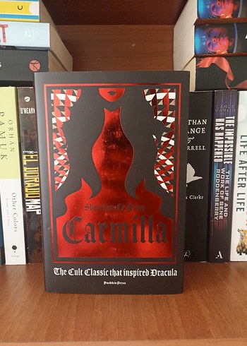 Carmilla - Klasik Gotik Klasik Ingilizce Roman