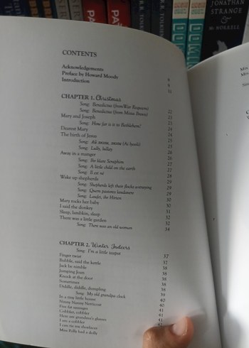 Kış Şarkı Kitabı - Mevsimlik Şiirler ve Şarkılar Ingilizce Sanat - Görsel 6