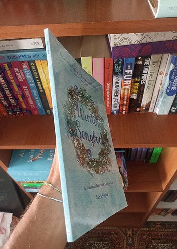 Kış Şarkı Kitabı - Mevsimlik Şiirler ve Şarkılar Ingilizce Sanat - Görsel 8