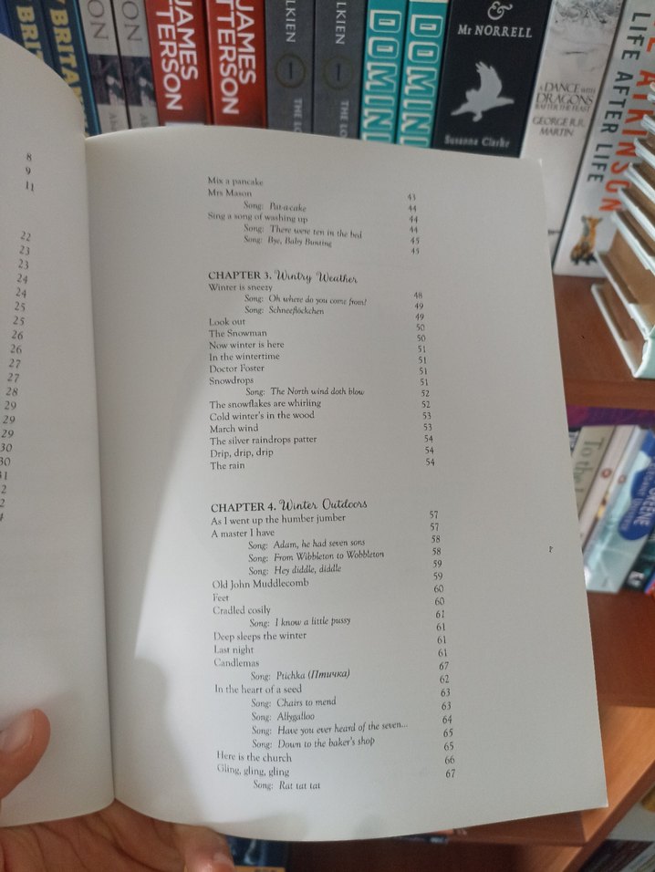 Kış Şarkı Kitabı - Mevsimlik Şiirler ve Şarkılar Ingilizce Sanat - Görsel 4