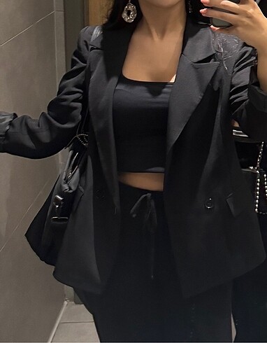 Zara zara iki defa giydim sadece yepyeni