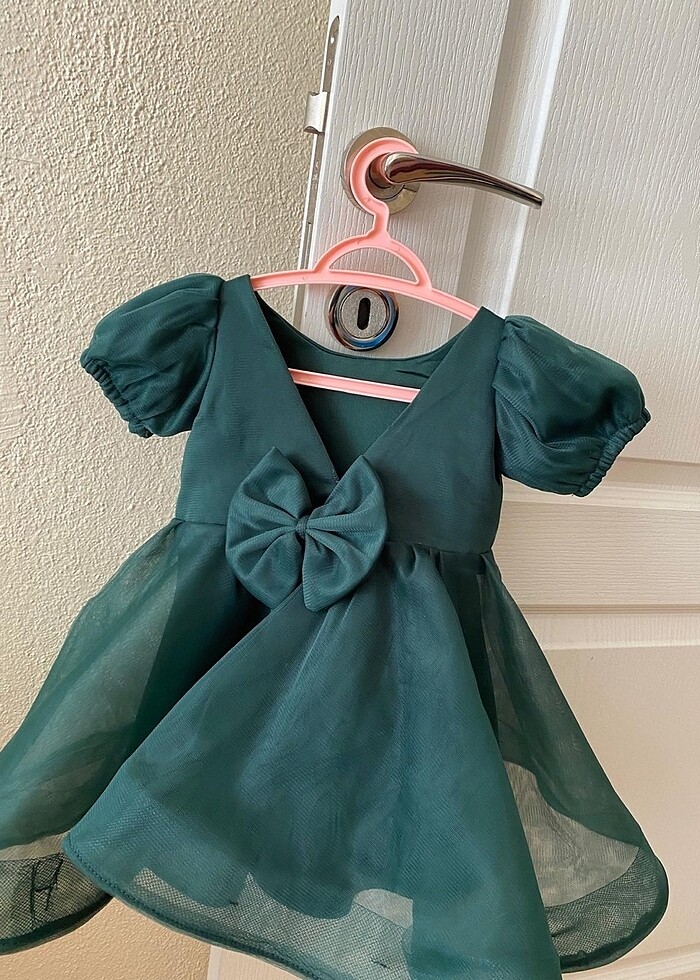 Yeşil Elbise - Görsel 2