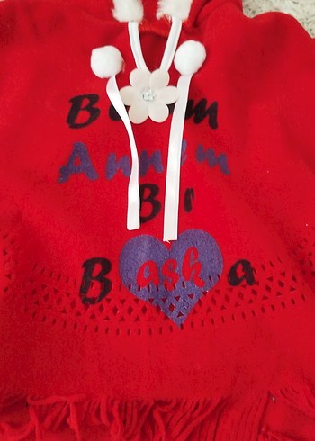 Kız Çocuk Kırmızı Kapüşonlu Örgü Panço - Görsel 2