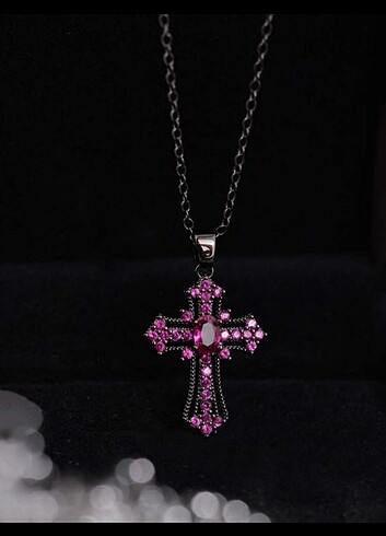 Killstar Gotik Haç Kolye