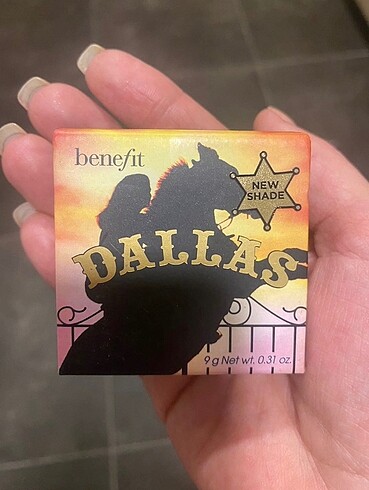 Benefit Dallas allık