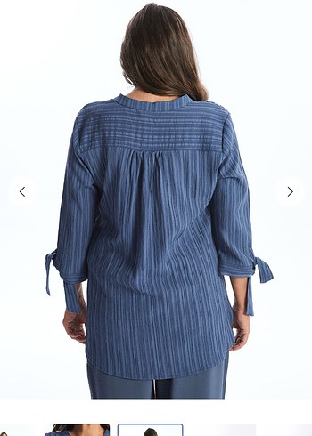 Uzun Kollu Mavi Çizgili V Yaka Gömlek - Görsel 4