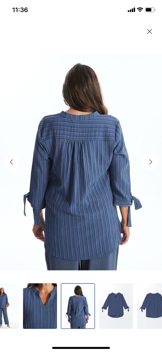 Uzun Kollu Mavi Çizgili V Yaka Gömlek - Görsel 4